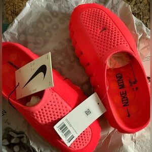 Nike Mind 001 Pregame Mules W9/M7.5 - READ DESCRIPTION